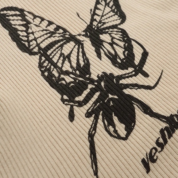 SOLD❤️‍🔥Printed Knit Halter Crop Top with Faux Leather Straps size Small - Picture 2 of 8